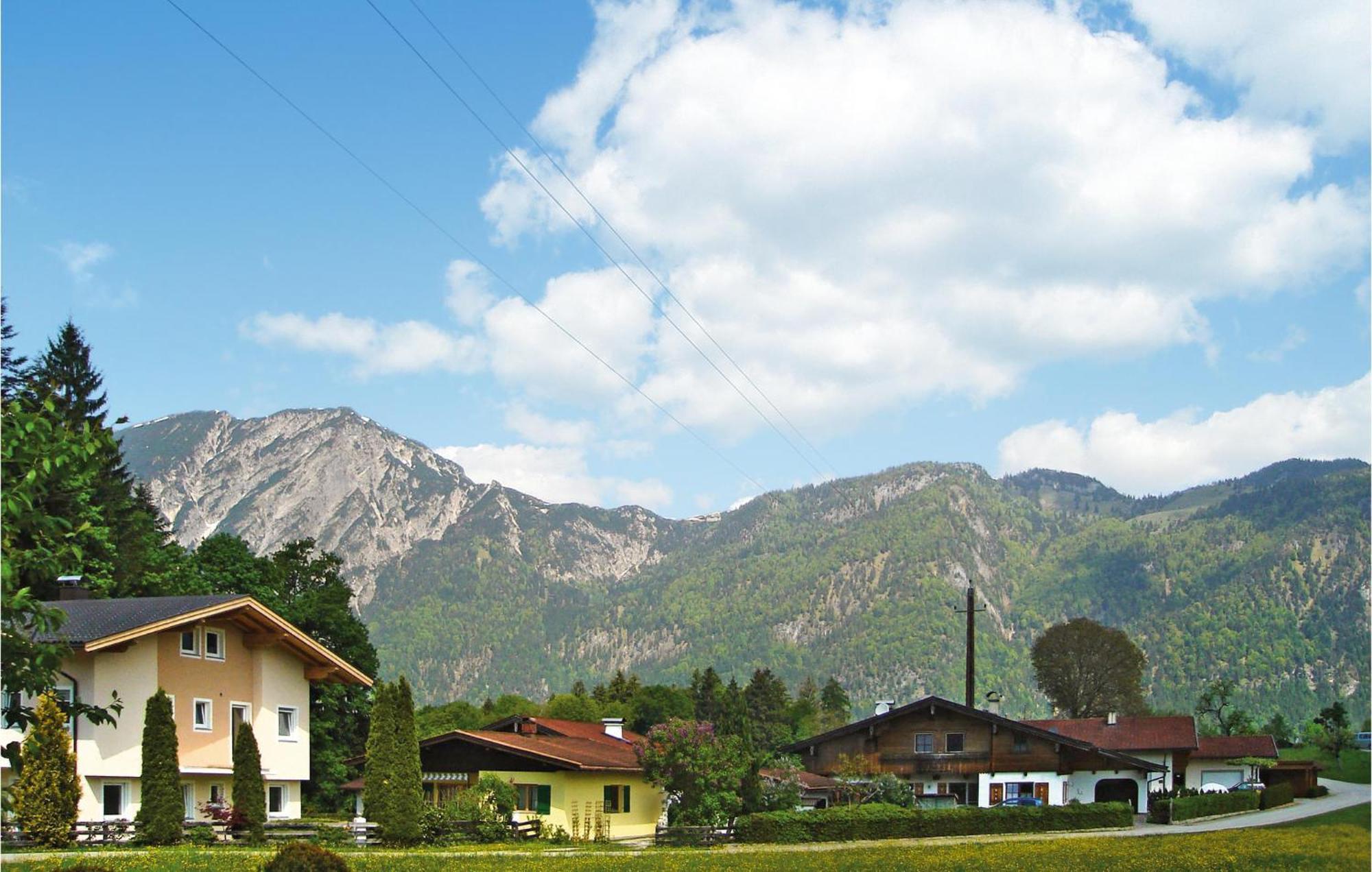 Ruhiges Ferienhaus Breitenbach Breitenbach am Inn エクステリア 写真